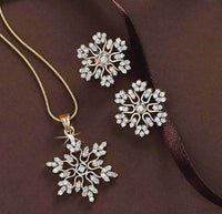 Gold Plated Snowflake Jewelry Set for Women – Elegant Pendant & Earrings Winter Design